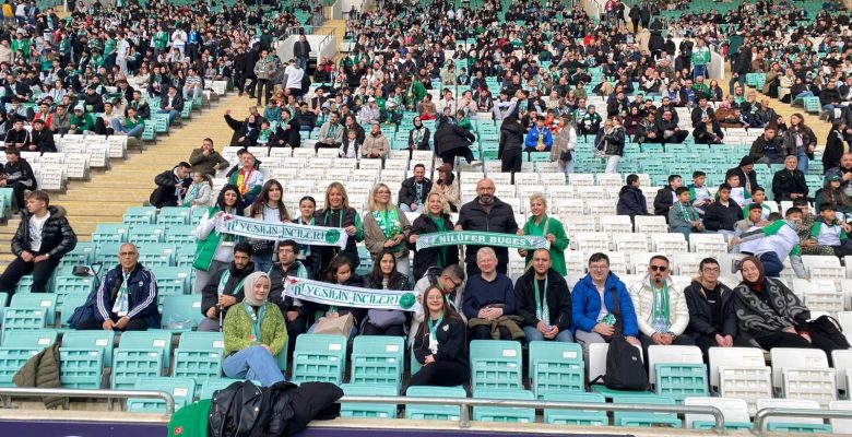 Bursaspor’umuz için Tribündeydik Bursaspor’umuz için Tribündeydik