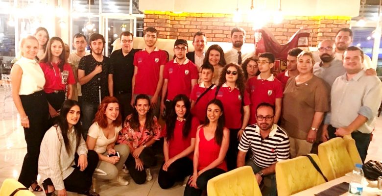 Nilüfer Leo Kulübüyle ‘Karanlıkta yemek’ Nilüfer Leo Kulübüyle ‘Karanlıkta yemek’