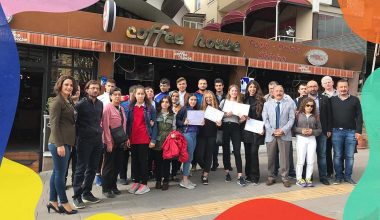 Braille ve İşaret Dili Sertifikaları, Coffee Hause’de Kahvaltı Sonrası Dağıttık Braille ve İşaret Dili Sertifikaları, Coffee Hause’de Kahvaltı Sonrası Dağıttık