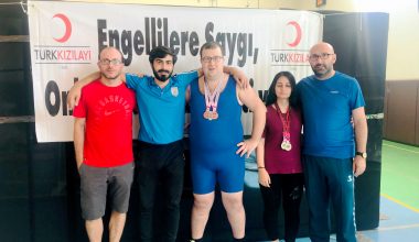 Türkiye Halter Şampiyonası’nda 4 Madalya Türkiye Halter Şampiyonası’nda 4 Madalya
