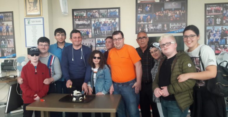 Genel Kaptanımız M.Emre Fencioğlu’nun Doğum Gününü Kutladık Genel Kaptanımız M.Emre Fencioğlu’nun Doğum Gününü Kutladık