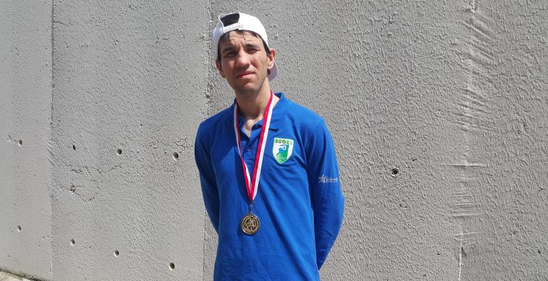 Sınır ve mesafe tanımayan atletimiz Bayram Sevinç’den büyük başarı Sınır ve mesafe tanımayan atletimiz Bayram Sevinç’den büyük başarı