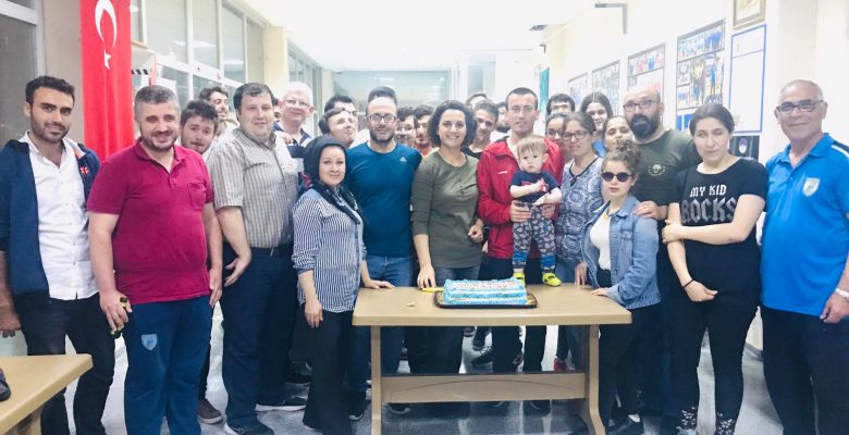 Genel Sekreterimiz ve Futsal Takım Kaptanımıza doğum günü kutlaması