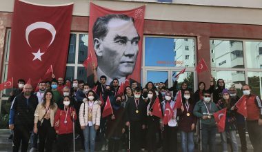 Cumhuriyet Bayramını Satranç ve Bocce Şampiyonasıyla Kutladık Cumhuriyet Bayramını Satranç ve Bocce Şampiyonasıyla Kutladık