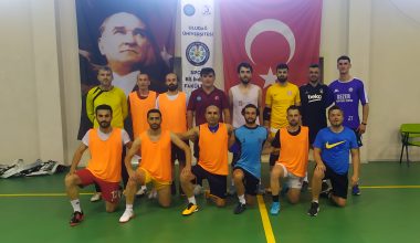 Teşekkürler UÜ Spor Bilimleri Fakültesi Teşekkürler UÜ Spor Bilimleri Fakültesi