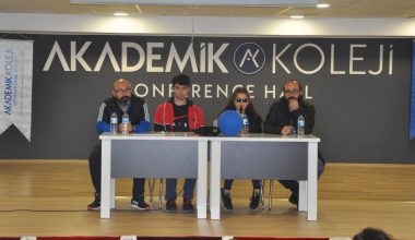 Akademik Koleji De Farkında! Akademik Koleji De Farkında!