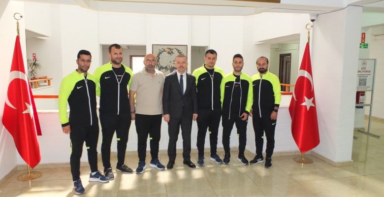 Nilüfer Kaymakamımız, Şampiyonlar Ligi’nde Başarılar Diledi